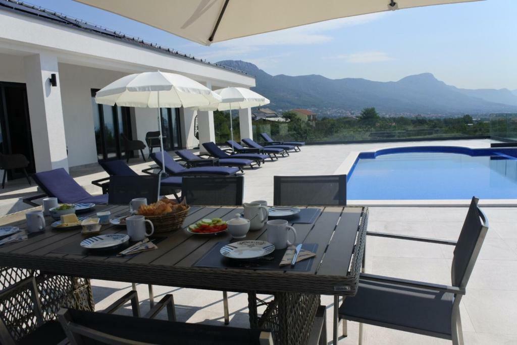 Villa Orao Кастель-Нови Экстерьер фото